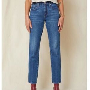 AMO Harriet Mid Rise Jeans in Apple Pie Size 27